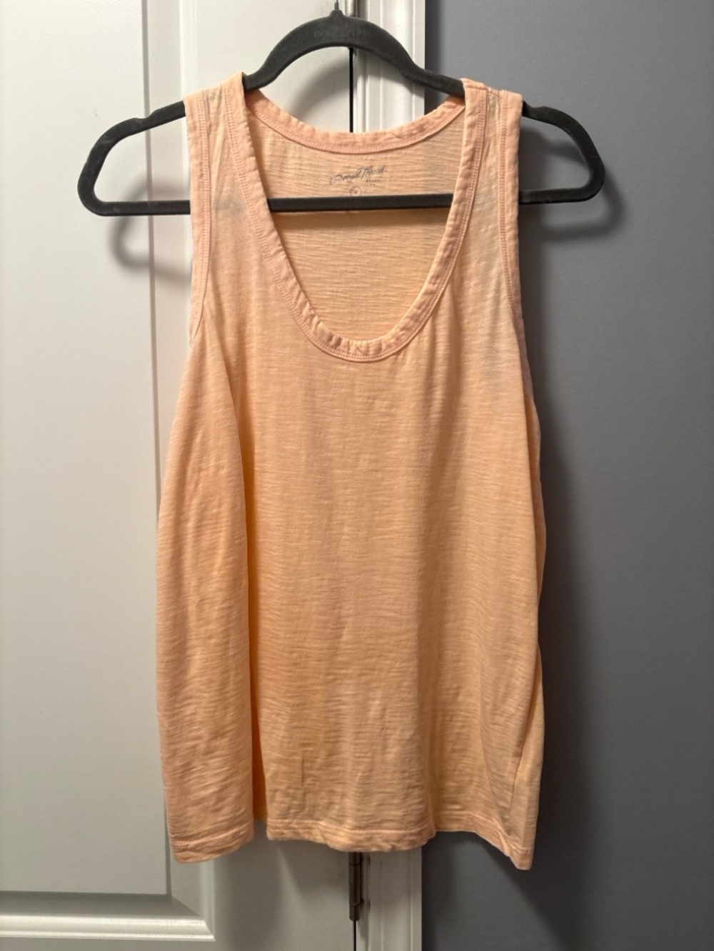 Universal Thread Peach Tank Top Sleeveless Cotton Size M